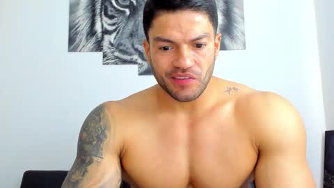 Snapshot of humber_eli chatting on 13, 11, 2025 Eli online show from 13, 11, 2025