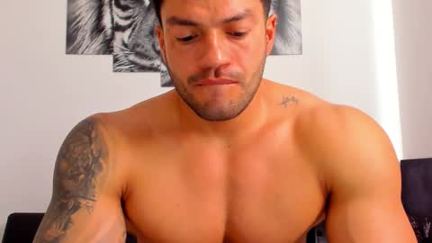 Snapshot of humber_eli chatting on 18, 11, 2025 Eli online show from 18, 11, 2025