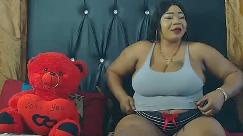 Snapshot of humongoustitss500929 chatting on 1, 11, 2025 humongoustitss500929 online show from 1, 11, 2025