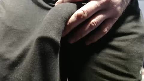 Big uncut cock dripping online show from 7, 11, 2025