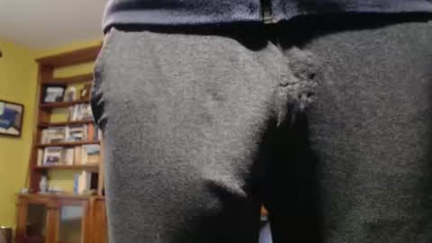 Big uncut cock dripping online show from 5, 12, 2025