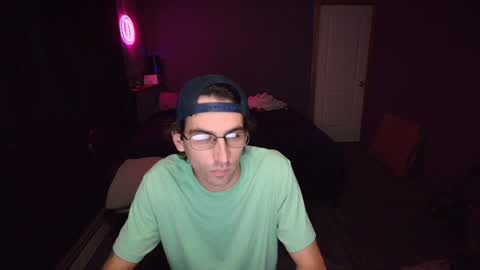 Snapshot of hungbidad666 chatting on 6, 12, 2024 FootLover online show from 6, 12, 2024