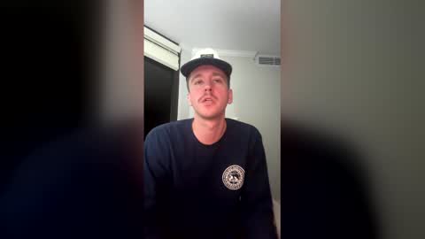 Snapshot of hungjohn222 chatting on 22, 3, 2026 hungjohn222 online show from 22, 3, 2026