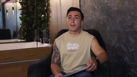 hunk_ryan online show from 18, 11, 2025