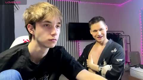 hunks_bromance online show from 19, 3, 2026