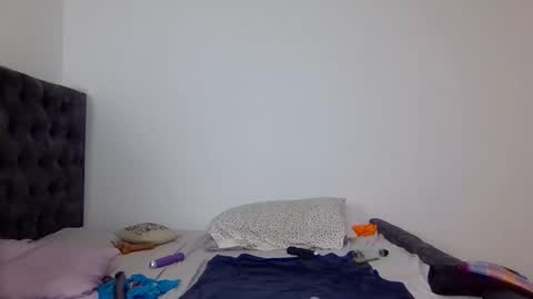 Snapshot of hunnytease chatting on 16, 11, 2025 hunny online show from 16, 11, 2025