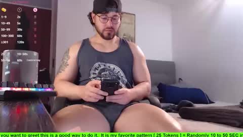 Snapshot of hunter_of_mn chatting on 17, 11, 2025 online show from 17, 11, 2025