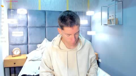 Snapshot of hunterheat_ chatting on 19, 9, 2025 hunterheat_ online show from 19, 9, 2025