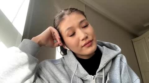 Snapshot of hyemirra chatting on 26, 11, 2025 Hanna online show from 26, 11, 2025