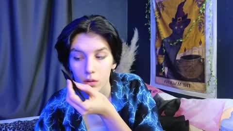 Snapshot of hyeon_jin chatting on 6, 2, 2025 Hyeon Jin online show from 6, 2, 2025