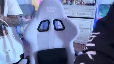 Asya  online show from 22, 9, 2025