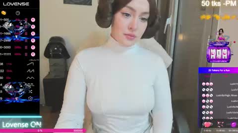 Snapshot of i_esus chatting on 28, 10, 2025 Olivia Alafolix- Fr--je parle fr -en online show from 28, 10, 2025