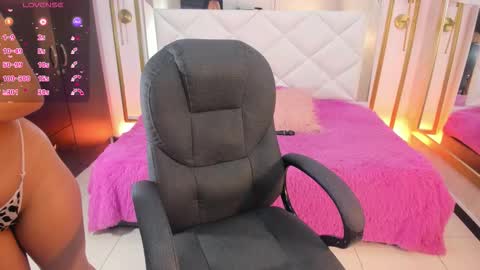 Snapshot of i_kristi chatting on 11, 11, 2025 Kristi online show from 11, 11, 2025