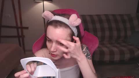 Snapshot of i_love_icecream chatting on 28, 10, 2025 elisabeth online show from 28, 10, 2025