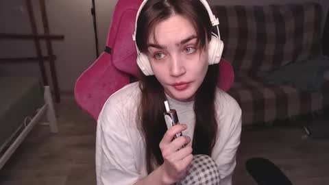 Snapshot of i_love_icecream chatting on 8, 11, 2025 elisabeth online show from 8, 11, 2025