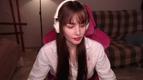 Snapshot of i_love_icecream chatting on 15, 11, 2025 elisabeth online show from 15, 11, 2025