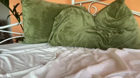 Olive online show from 18, 10, 2025