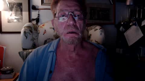 ImYourBitch online show from 17, 9, 2025