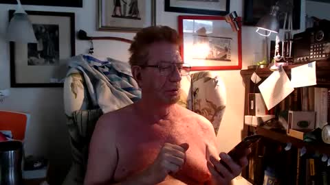 ImYourBitch online show from 18, 9, 2025