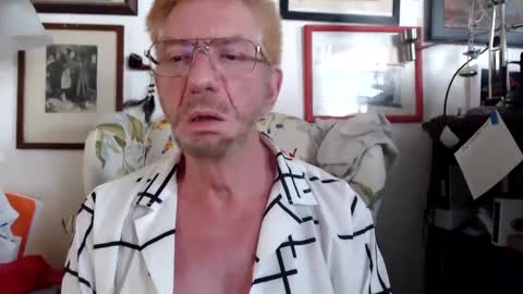 ImYourBitch online show from 2, 10, 2025