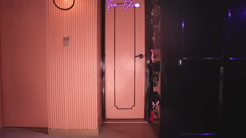 Snapshot of iam_eli chatting on 13, 1, 2025 online show from 13, 1, 2025