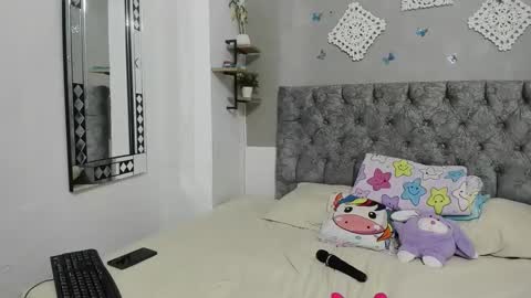 Snapshot of iam_mai chatting on 17, 1, 2025 iam_mai online show from 17, 1, 2025