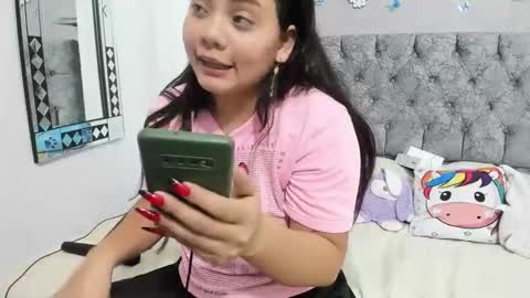 Snapshot of iam_mai chatting on 18, 1, 2025 iam_mai online show from 18, 1, 2025