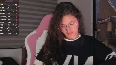 Snapshot of iam_nikki chatting on 9, 1, 2025 On instagram Imm NikkiHelp me reach 100 likes online show from 9, 1, 2025