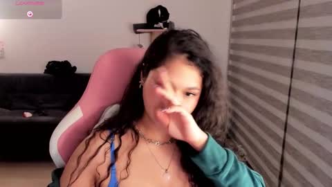 Snapshot of iam_nikki chatting on 14, 9, 2025 On instagram Imm NikkiHelp me reach 100 likes online show from 14, 9, 2025