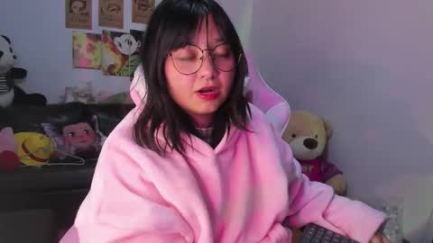 Snapshot of iam_zoechan chatting on 22, 11, 2025 Zoe 3 online show from 22, 11, 2025