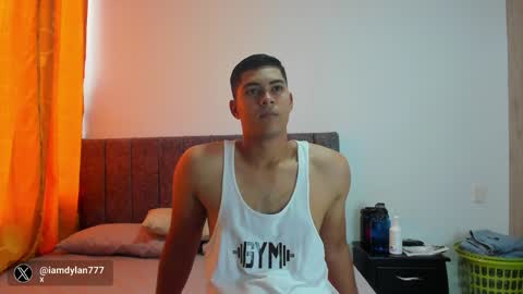 Dylan  independent model  online show from 23, 12, 2024