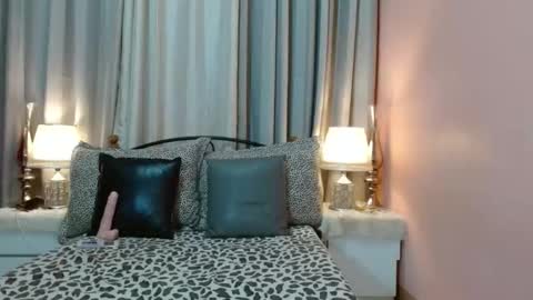 Snapshot of iamgorgeousfucker02 chatting on 4, 4, 2026 Xayah jones online show from 4, 4, 2026