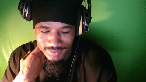 Snapshot of iamjohnny4u chatting on 25, 11, 2025 iamjohnny4u online show from 25, 11, 2025