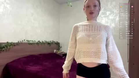 Snapshot of iamlylu chatting on 20, 10, 2025 Lylu online show from 20, 10, 2025