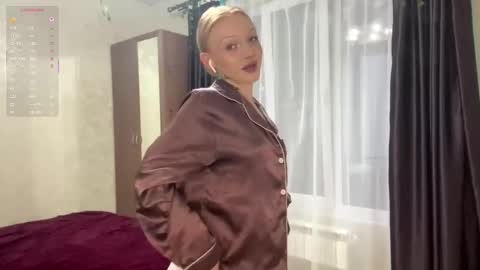 Snapshot of iamlylu chatting on 28, 10, 2025 Lylu online show from 28, 10, 2025