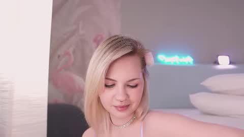 Snapshot of iamninamint chatting on 28, 11, 2025 Nina online show from 28, 11, 2025