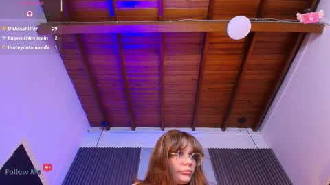 Snapshot of iamvictoria06 chatting on 7, 11, 2025 V I C T O R I A online show from 7, 11, 2025