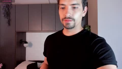 Ian Davis online show from 7, 1, 2025