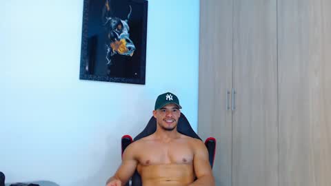 Snapshot of ian_hammer chatting on 15, 12, 2024 I A N -- H A M M E R online show from 15, 12, 2024