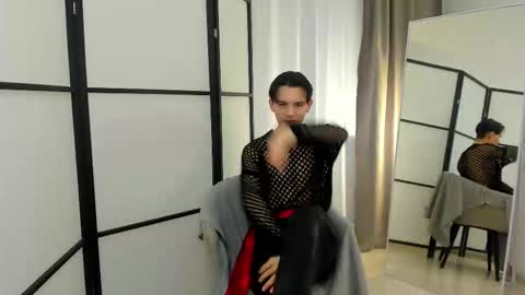 Snapshot of ian_harrickton chatting on 5, 3, 2026 ian online show from 5, 3, 2026