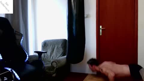 Ian Andersson online show from 1, 2, 2025