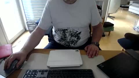 iandy12 online show from 5, 2, 2026