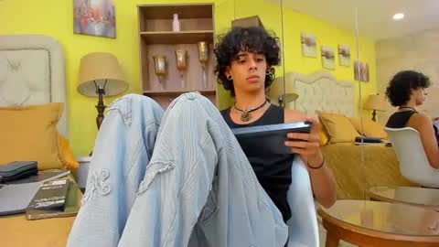 Snapshot of ibratxandy chatting on 20, 10, 2025 ibratxandy online show from 20, 10, 2025