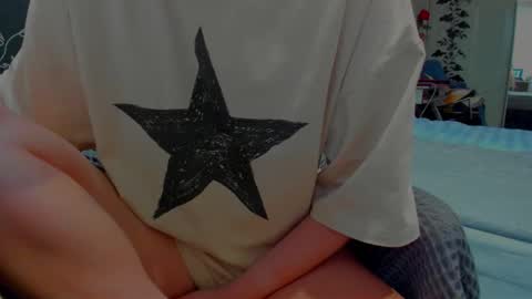 Snapshot of icebaby16 chatting on 14, 10, 2025 Ice online show from 14, 10, 2025