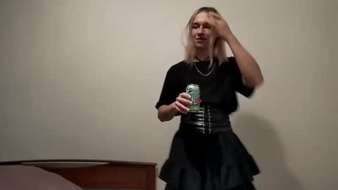 Snapshot of icebenz chatting on 5, 11, 2025 Jade online show from 5, 11, 2025