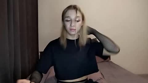 Snapshot of icebenz chatting on 2, 12, 2025 Jade online show from 2, 12, 2025