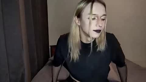 Snapshot of icebenz chatting on 5, 12, 2025 Jade online show from 5, 12, 2025