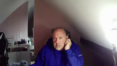Snapshot of iceoli123 chatting on 22, 10, 2025 iceoli123 online show from 22, 10, 2025