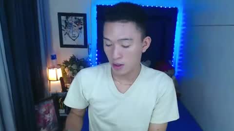 Snapshot of iconicmateo chatting on 4, 1, 2025 Mateo online show from 4, 1, 2025