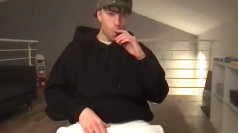 Snapshot of icyninesix chatting on 19, 12, 2024 icyninesix online show from 19, 12, 2024